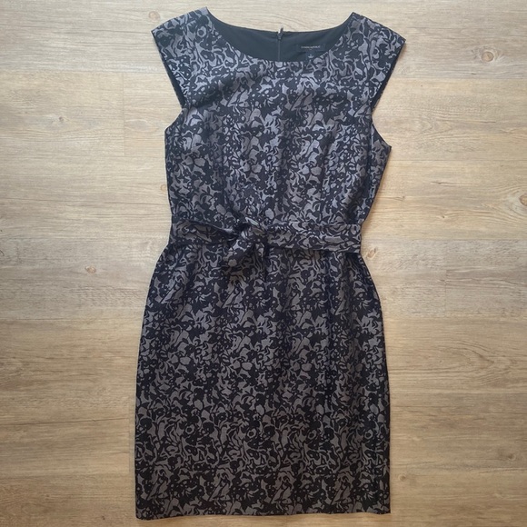 Banana Republic Dresses & Skirts - Banana Republic Print Dress
